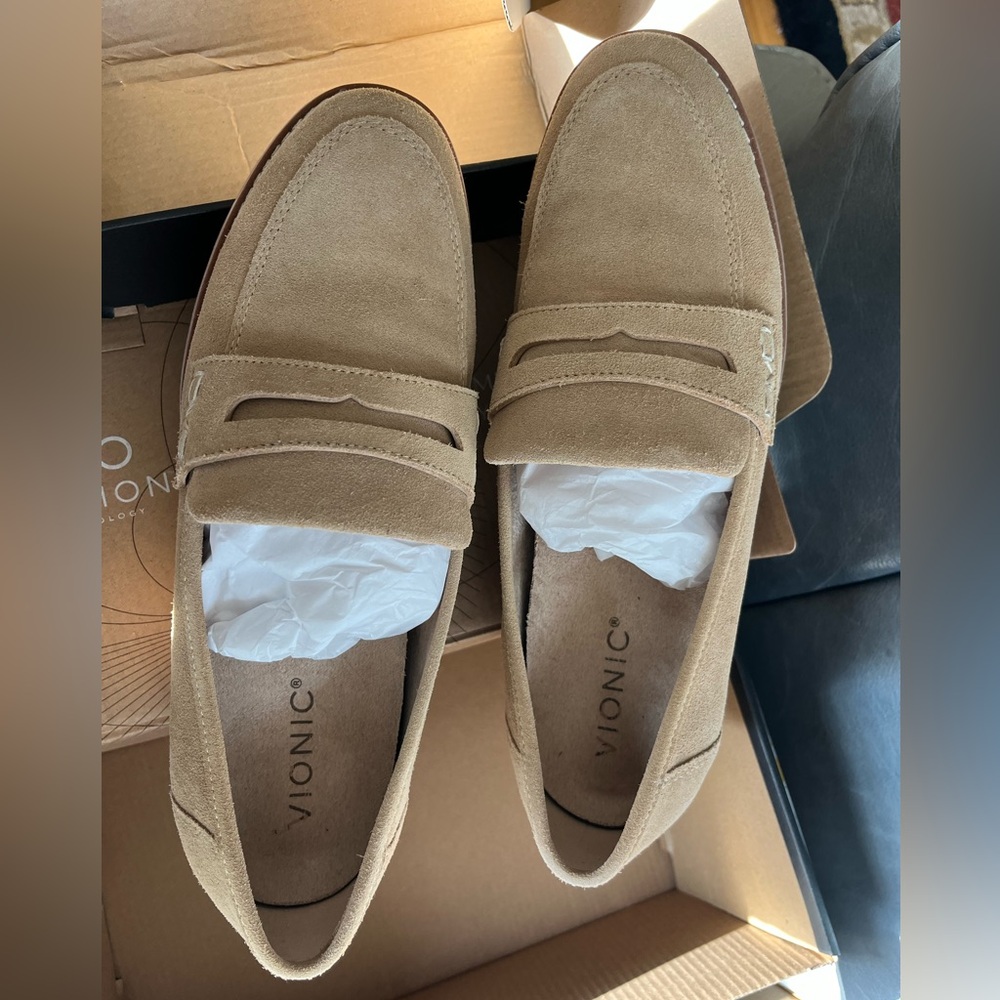 Bionic Cheryl I sand suede loafers size 8